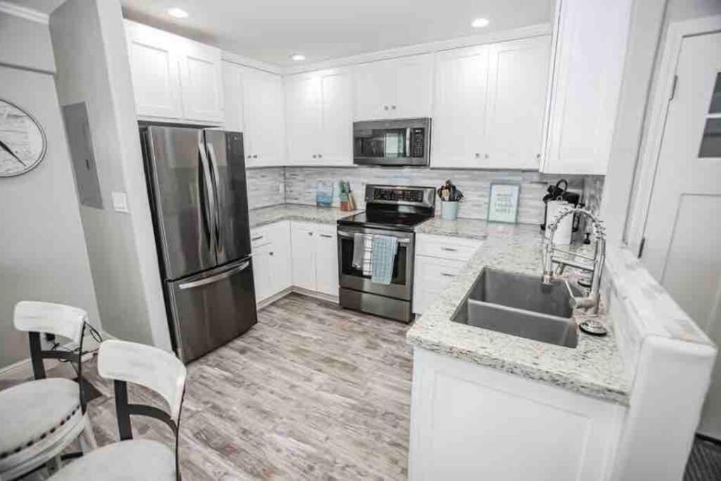 Beachfront Retreat! 3 Steps To Walkover! Surfside Beach Extérieur photo