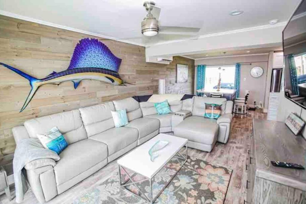 Beachfront Retreat! 3 Steps To Walkover! Surfside Beach Extérieur photo